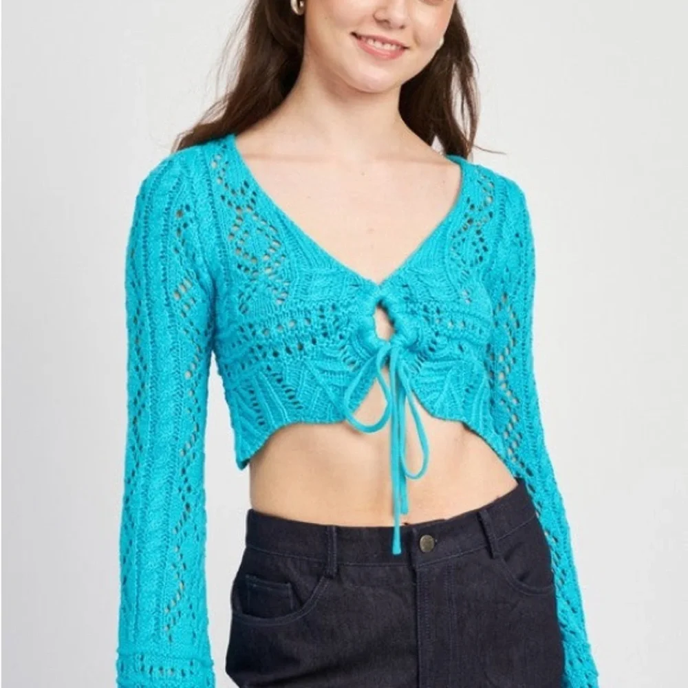 Versona Turquoise Knit Cropped Blouse
